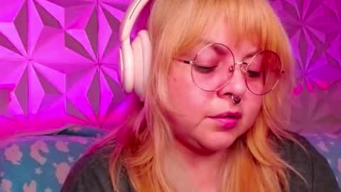 Gina George online show from October 14, 3:18 am