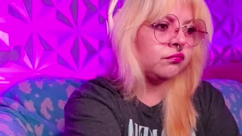 Gina George online show from October 19, 10:10 pm