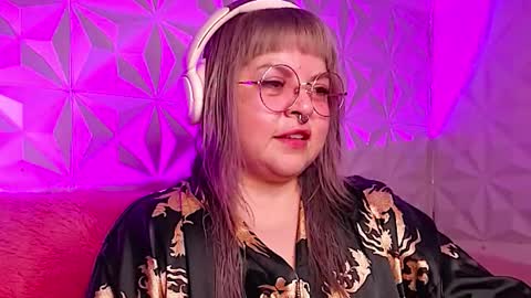 Gina George online show from November 14, 1:04 am