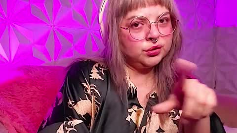 Gina George online show from November 16, 10:48 pm