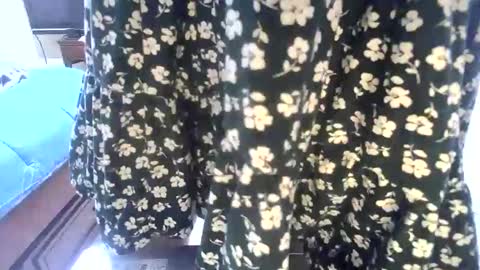 Snapshot of satyric_haetera chatting on November 16, 4:29 am Sophia online show from November 16, 4:29 am