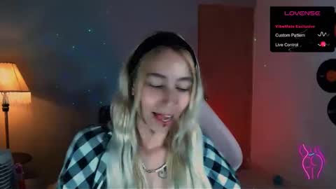 I AM JENN  online show from January 8, 3:08 am