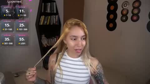 I AM JENN  online show from September 16, 4:46 am