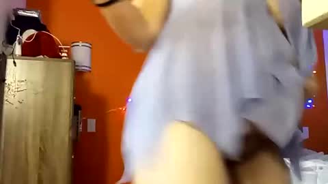 SnowBunny online show from December 21, 3:03 am