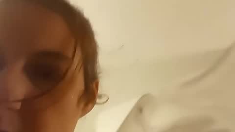 SnowBunny online show from January 2, 7:33 am