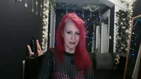 Snapshot of saucysky chatting on January 18, 9:55 pm SaucySky online show from January 18, 9:55 pm