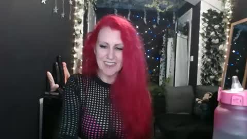 Snapshot of saucysky chatting on January 23, 1:30 am SaucySky online show from January 23, 1:30 am