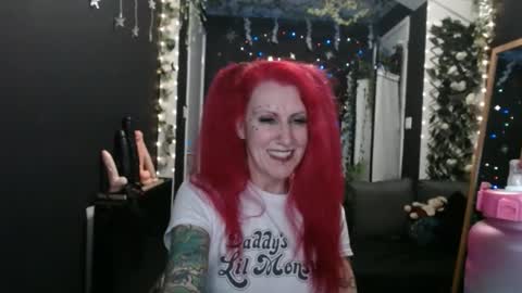 Snapshot of saucysky chatting on January 24, 12:42 am SaucySky online show from January 24, 12:42 am