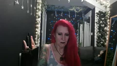 Snapshot of saucysky chatting on January 26, 10:02 pm SaucySky online show from January 26, 10:02 pm