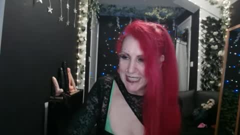 Snapshot of saucysky chatting on January 31, 9:16 pm SaucySky online show from January 31, 9:16 pm