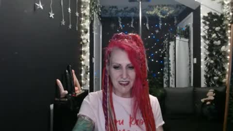 Snapshot of saucysky chatting on February 20, 9:09 pm SaucySky online show from February 20, 9:09 pm