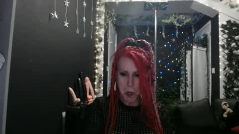 Snapshot of saucysky chatting on February 28, 9:23 pm SaucySky online show from February 28, 9:23 pm