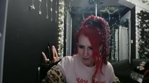 Snapshot of saucysky chatting on March 1, 9:26 pm SaucySky online show from March 1, 9:26 pm