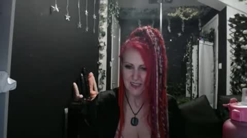 Snapshot of saucysky chatting on March 9, 7:23 am SaucySky online show from March 9, 7:23 am