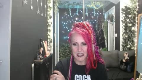 Snapshot of saucysky chatting on September 26, 8:57 pm SaucySky online show from September 26, 8:57 pm