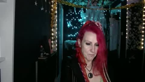 Snapshot of saucysky chatting on October 16, 10:22 pm SaucySky online show from October 16, 10:22 pm