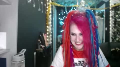 Snapshot of saucysky chatting on October 30, 11:49 pm SaucySky online show from October 30, 11:49 pm