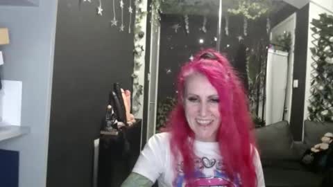 Snapshot of saucysky chatting on November 4, 10:42 pm SaucySky online show from November 4, 10:42 pm