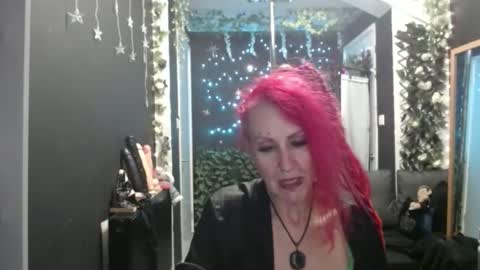 Snapshot of saucysky chatting on November 26, 10:00 pm SaucySky online show from November 26, 10:00 pm