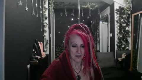 Snapshot of saucysky chatting on November 30, 8:51 am SaucySky online show from November 30, 8:51 am