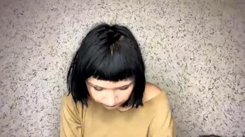 Elly online show from November 22, 9:52 am