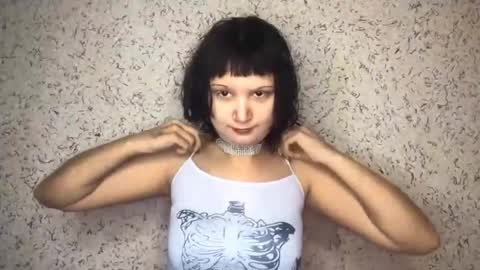 Elly online show from December 3, 9:07 am