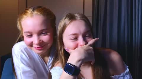 LUNA and ANNA    online show from January 7, 6:56 pm