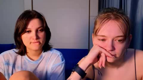 LUNA and ANNA    online show from September 15, 5:57 pm