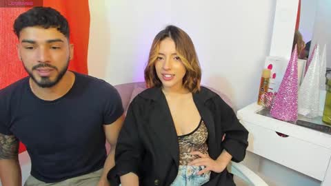 Snapshot of savagesweethearts chatting on December 18, 4:06 pm savagesweethearts online show from December 18, 4:06 pm