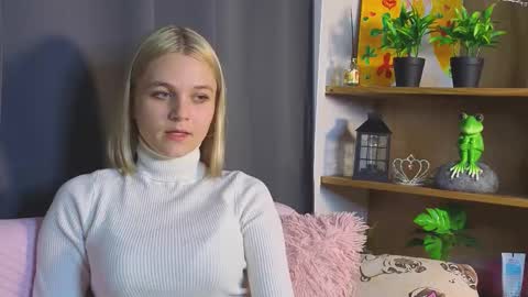 savannahshor online show from September 30, 7:19 pm