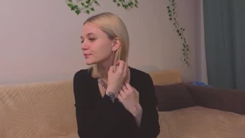 savannahshor online show from November 18, 7:07 pm