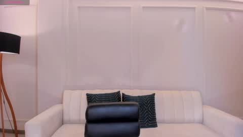 Snapshot of savannahstorm_ chatting on January 30, 12:37 pm S a v a n n a h online show from January 30, 12:37 pm