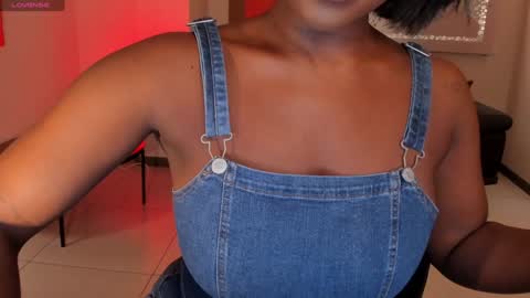 Snapshot of savannahstorm_ chatting on February 7, 12:28 pm S a v a n n a h online show from February 7, 12:28 pm