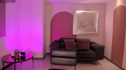 Snapshot of savannahstorm_ chatting on February 9, 2:07 pm S a v a n n a h online show from February 9, 2:07 pm