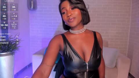 Snapshot of savannahstorm_ chatting on February 13, 2:12 am S a v a n n a h online show from February 13, 2:12 am