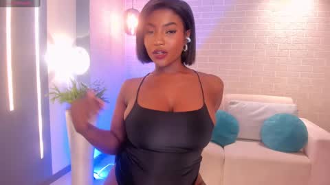 Snapshot of savannahstorm_ chatting on February 16, 4:21 pm S a v a n n a h online show from February 16, 4:21 pm