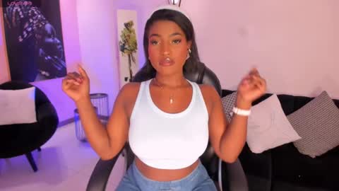 Snapshot of savannahstorm_ chatting on March 7, 12:45 pm S a v a n n a h online show from March 7, 12:45 pm