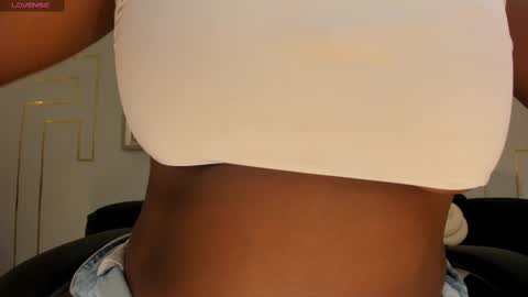 Snapshot of savannahstorm_ chatting on September 17, 11:56 am S a v a n n a h online show from September 17, 11:56 am