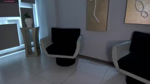 Snapshot of savannahstorm_ chatting on November 7, 12:05 pm S a v a n n a h online show from November 7, 12:05 pm