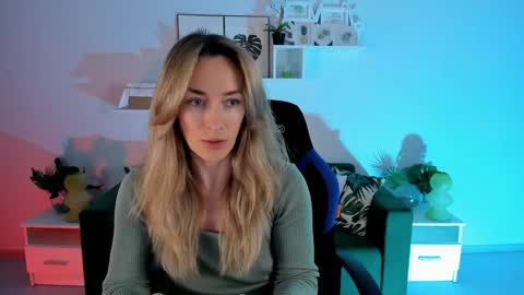 save the qween online show from February 2, 5:42 am