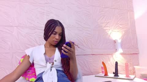 savory_pussy18 online show from September 12, 9:15 pm