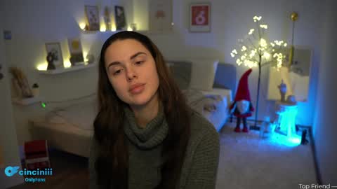 Naomi online show from December 8, 7:32 pm