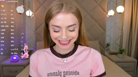 Snapshot of sayl0r_moon chatting on March 12, 12:31 am Kira GMT 7 Mon Thu-Sun 0800am-0200pm online show from March 12, 12:31 am