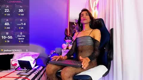 Snapshot of saylor_queen chatting on September 29, 8:13 pm Saylor Queen online show from September 29, 8:13 pm