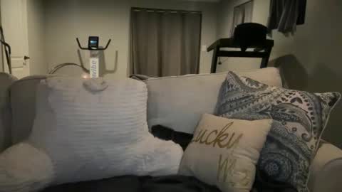 Good Girls Say Please...and Thank You online show from December 4, 2:20 am