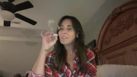 Good Girls Say Please...and Thank You online show from October 13, 12:54 am