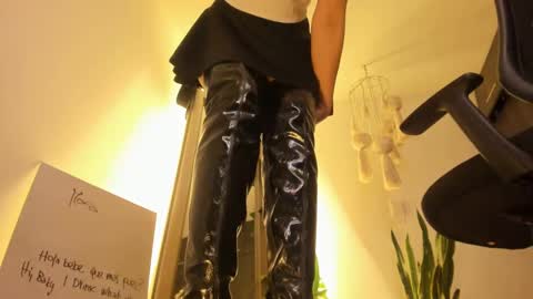 Venus online show from February 25, 4:21 pm