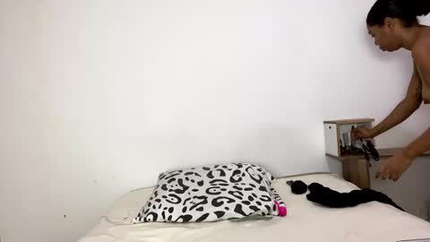 scarle222421 online show from January 22, 1:10 am