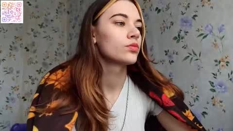 Snapshot of scarlet1flowers chatting on November 13, 11:09 am Kira online show from November 13, 11:09 am