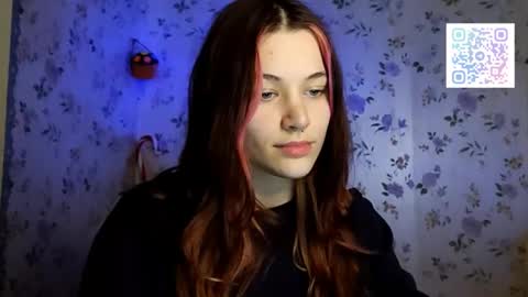 Snapshot of scarlet1flowers chatting on December 20, 1:34 am Kira online show from December 20, 1:34 am